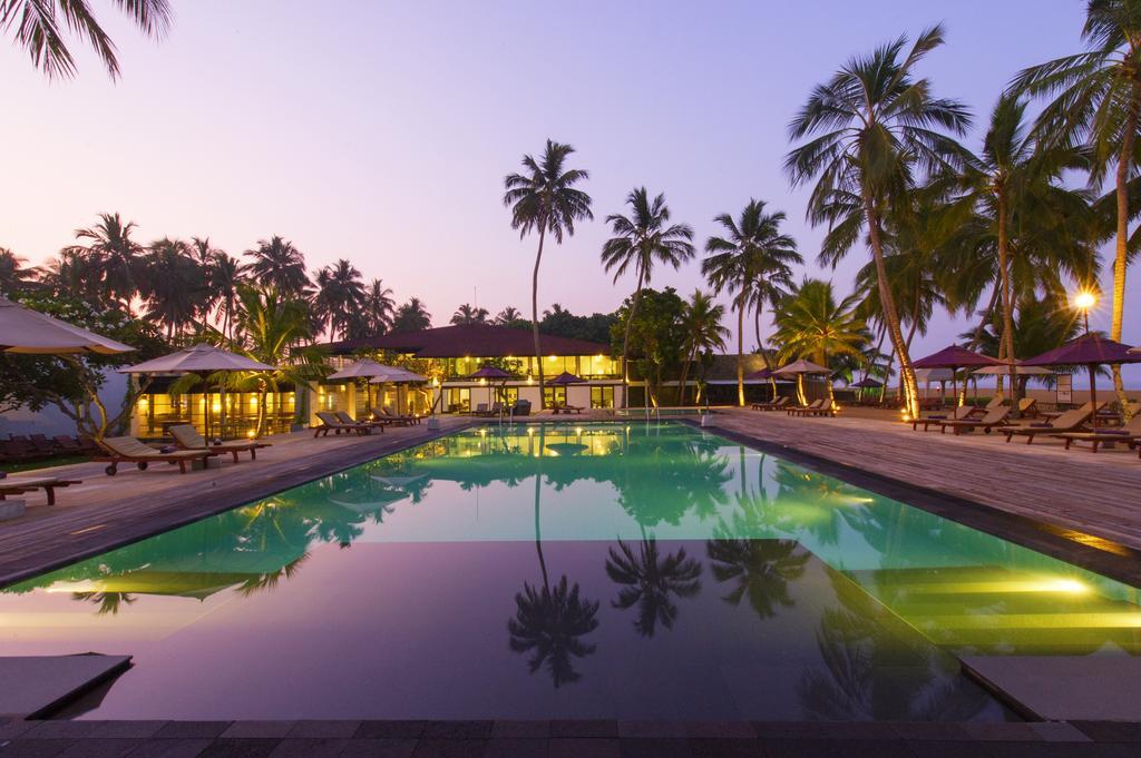 Avani Kalutara Resort Exterior foto