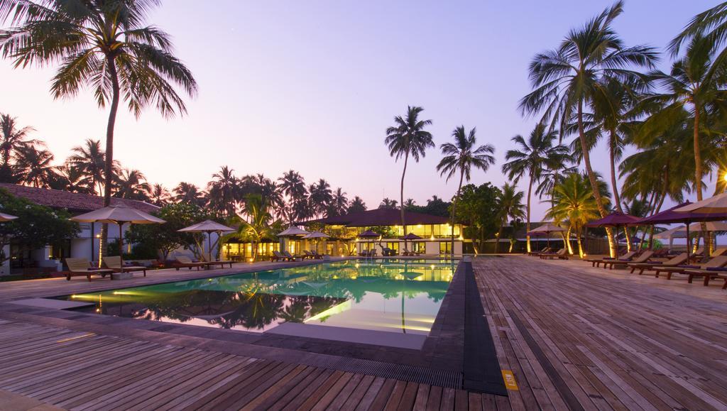 Avani Kalutara Resort Exterior foto