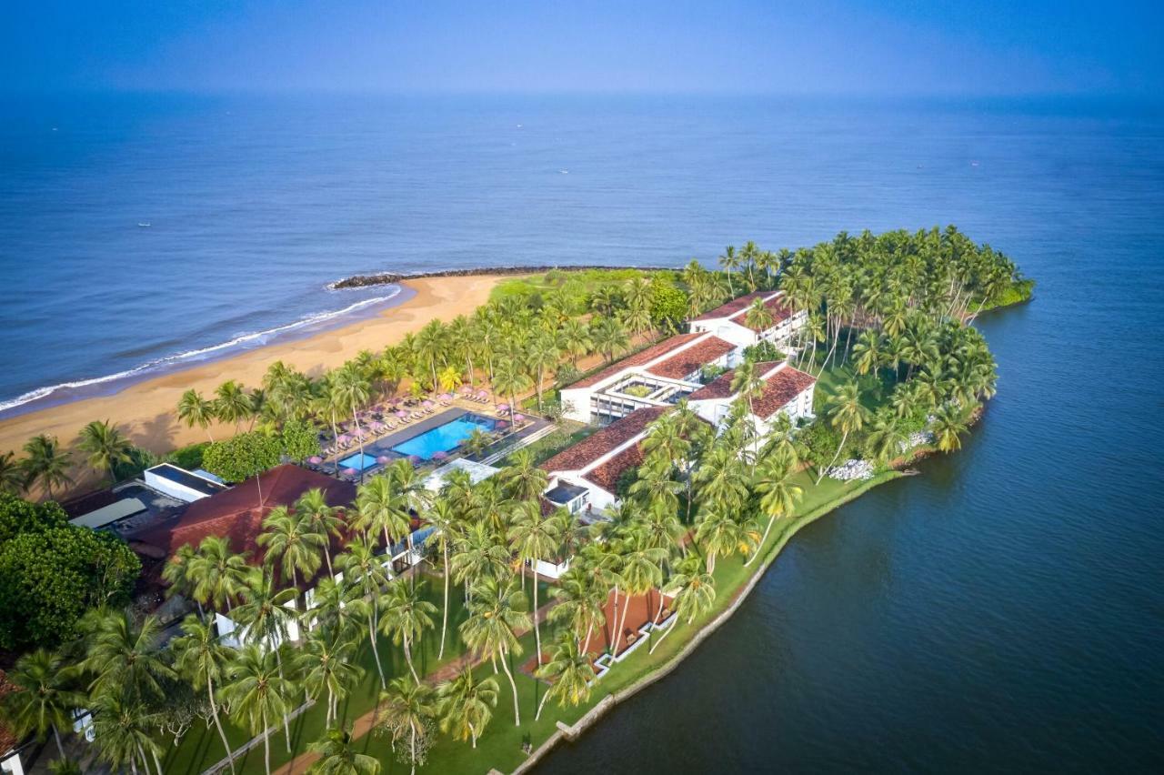 Avani Kalutara Resort Exterior foto