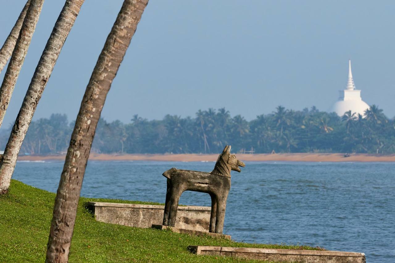 Avani Kalutara Resort Exterior foto